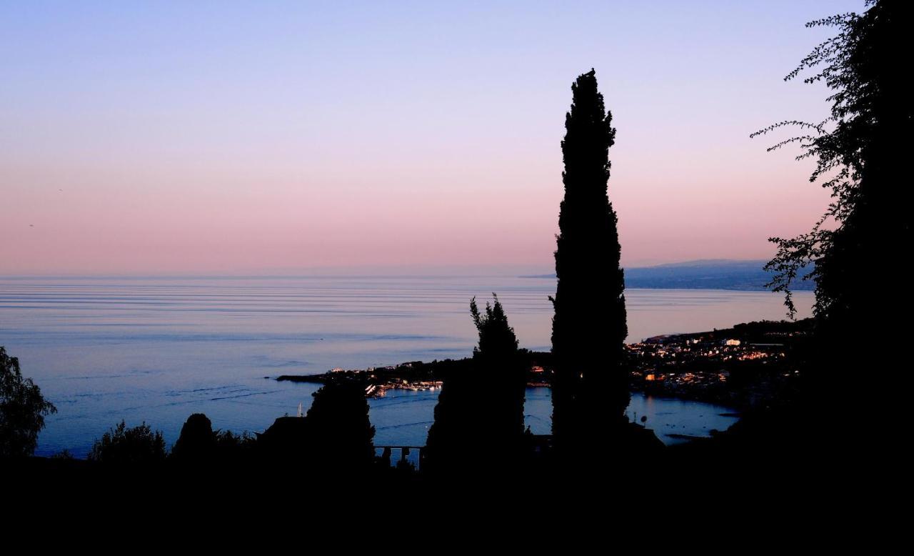 Riviera Ionica Aparthotel Santa Teresa Di Riva Luaran gambar