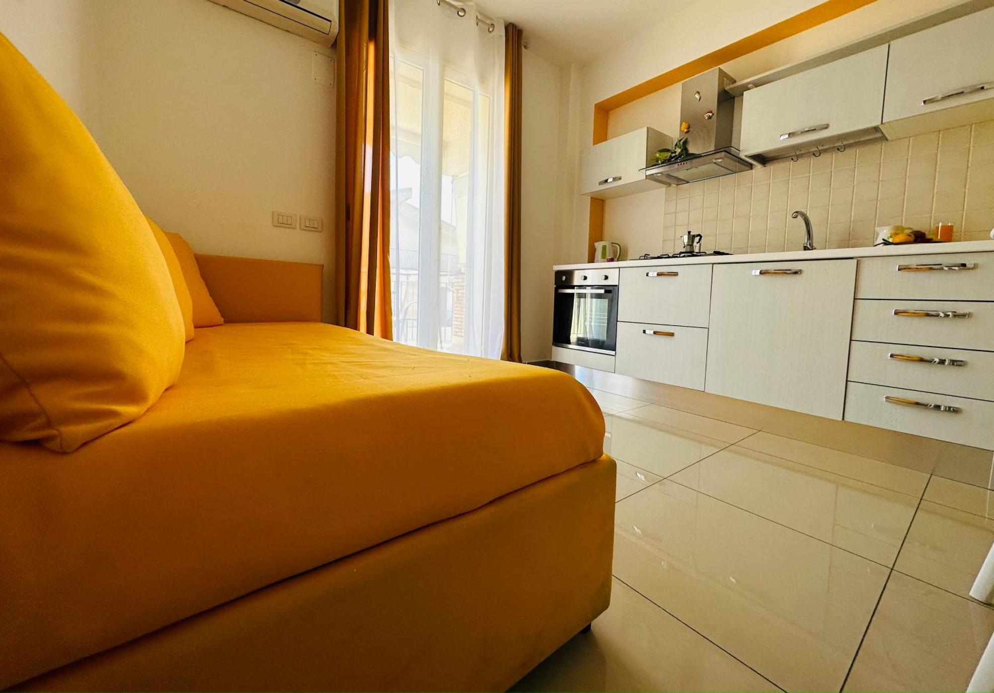Riviera Ionica Aparthotel Santa Teresa Di Riva Luaran gambar