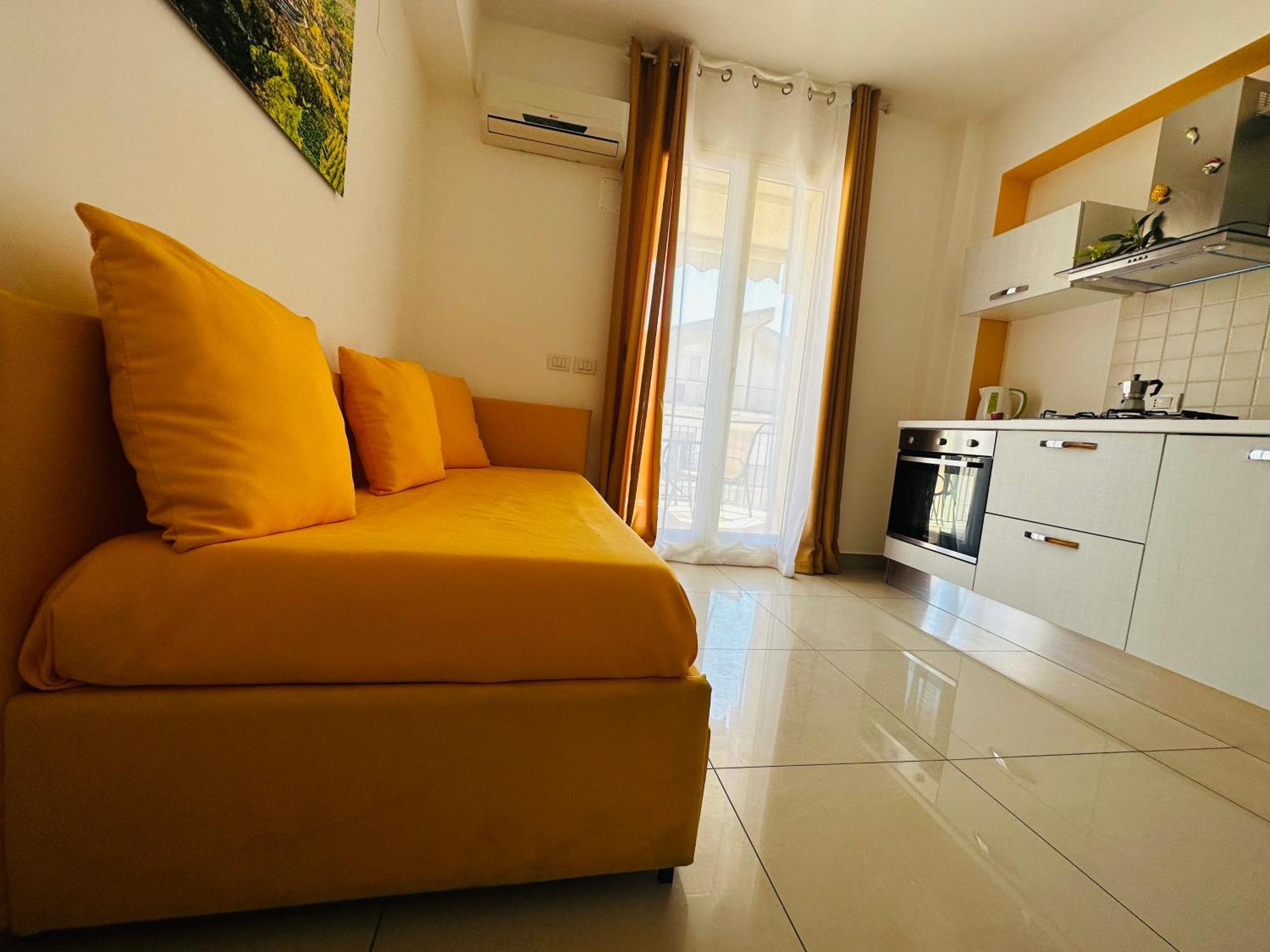 Riviera Ionica Aparthotel Santa Teresa Di Riva Luaran gambar