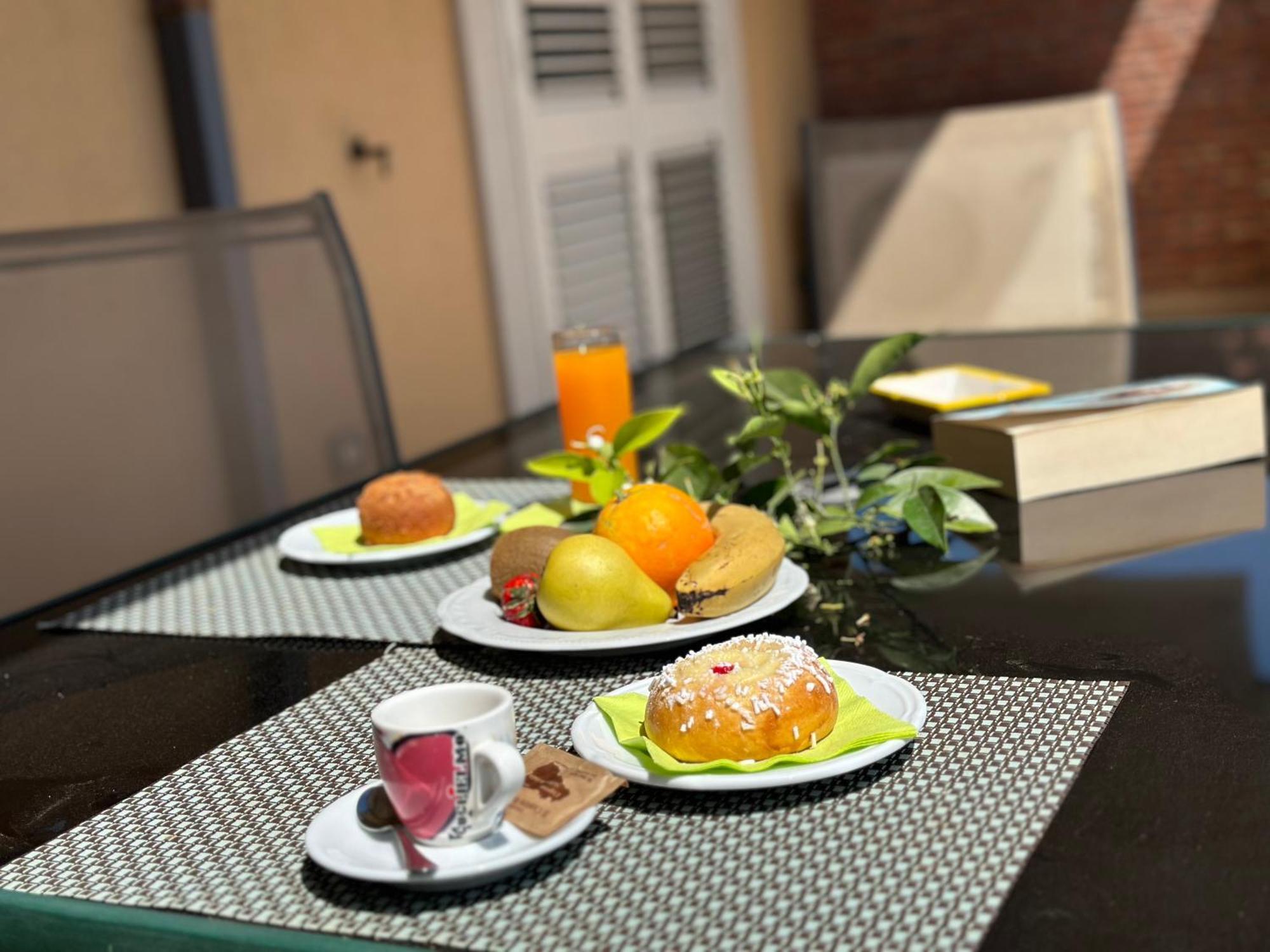 Riviera Ionica Aparthotel Santa Teresa Di Riva Luaran gambar